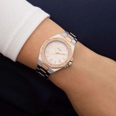 GUESS GUGW0877L5 ALTIN KAPLAMA TAŞLI KADIN KOL SAATİ