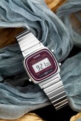 CASIO LA670WA-4DF RETRO DİJİTAL KADIN KOL SAATİ