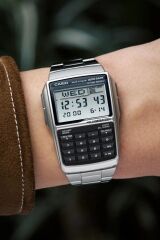 CASIO DBC-32D-1ADF TELEFON HAFIZALI HESAP MAKİNALI METAL DİJİTAL ERKEK KOL SAATİ